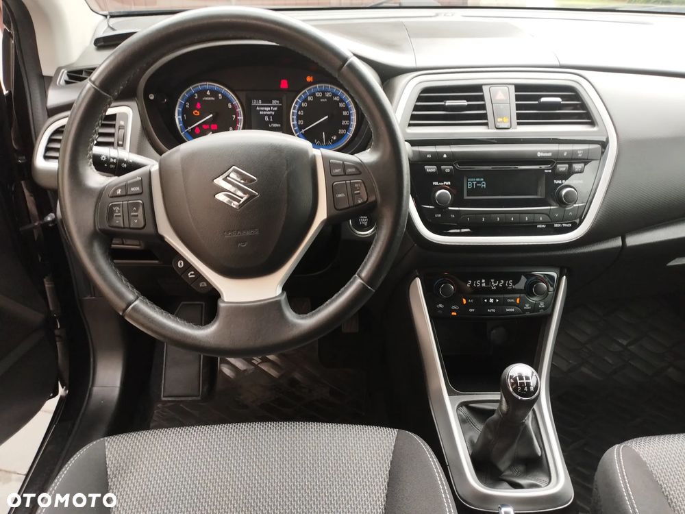 Suzuki SX4 S-Cross 1.6 Premium - 13