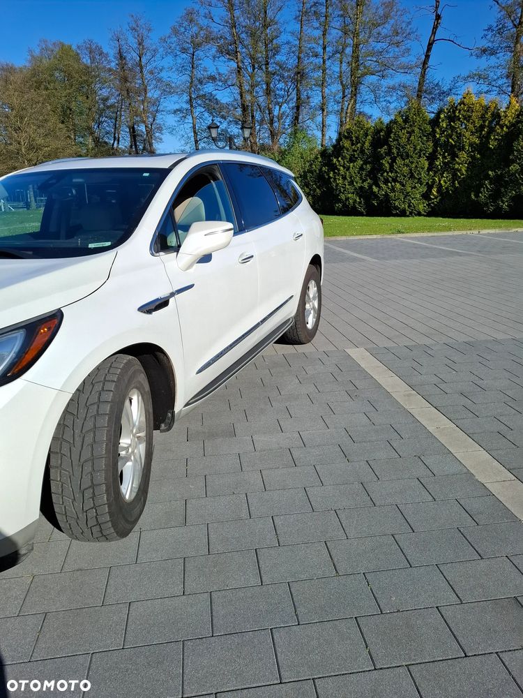 Buick Enclave - 7