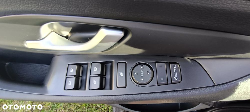 Hyundai i30 1.4 GET - 11