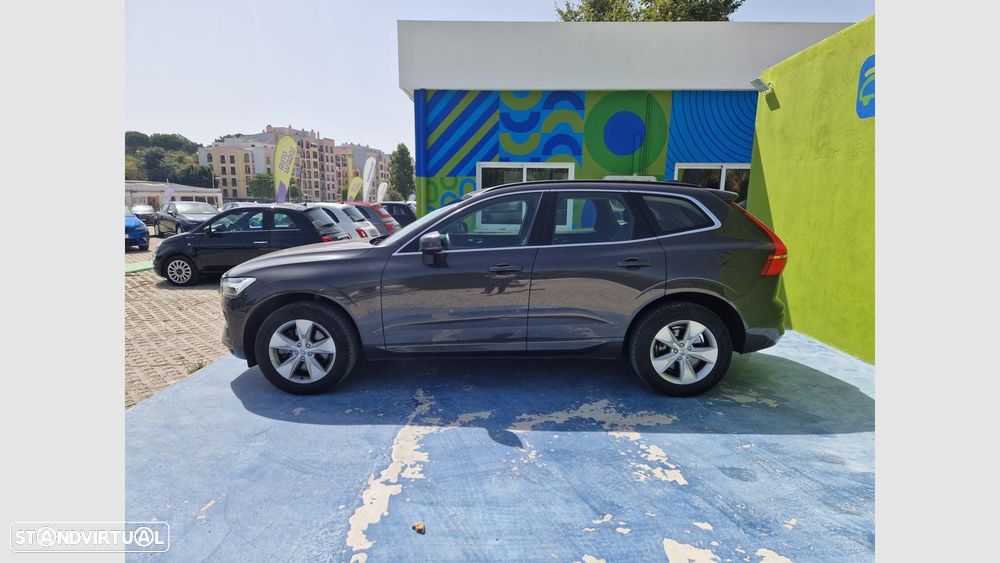 Volvo XC 60 2.0 B4 Momentum Plus - 4