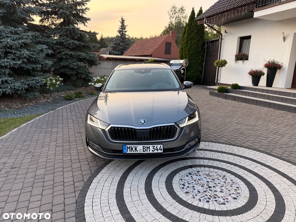 Skoda Octavia 2.0 TDI DSG Edition - 2