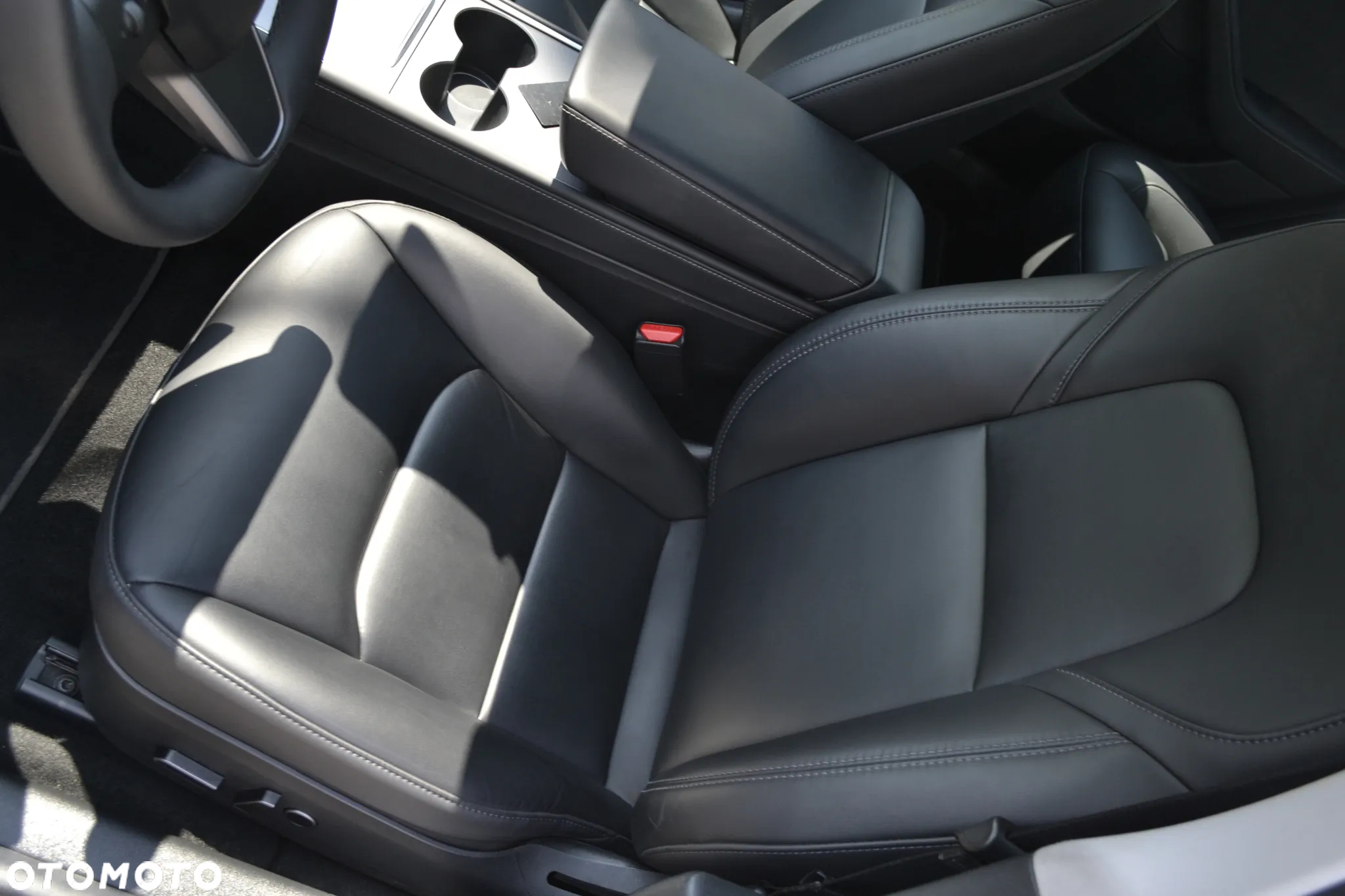 Tesla Model 3 Long Range RWD - 23