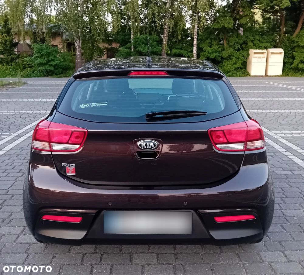 Kia Rio 1.2 XL - 38