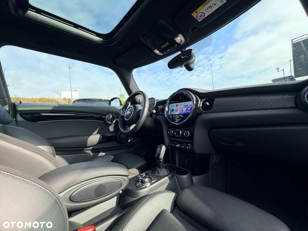 MINI Cooper SE Electric Trim - 16