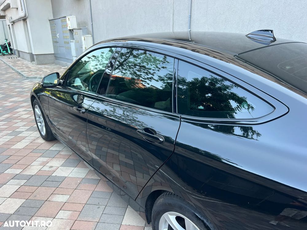 BMW Seria 3 320d xDrive AT - 19