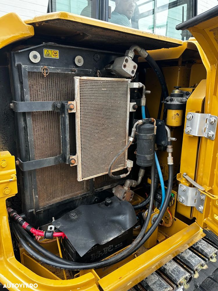 Caterpillar 305.5E2 - 9