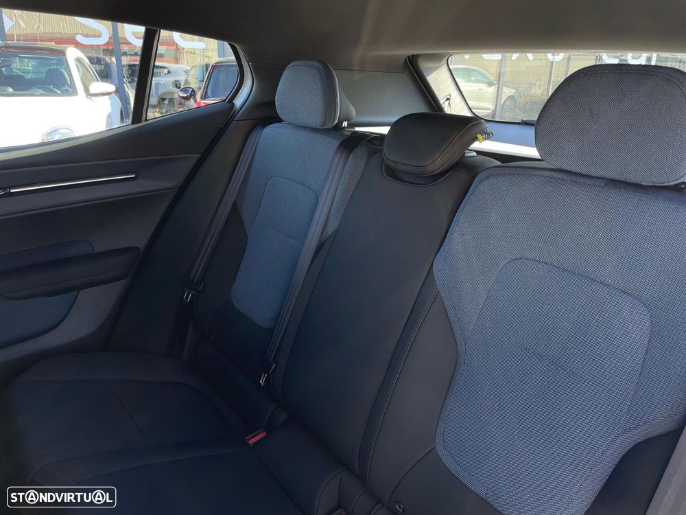 Volvo EX30 69 kWh Single Motor Extended Range Core - 10