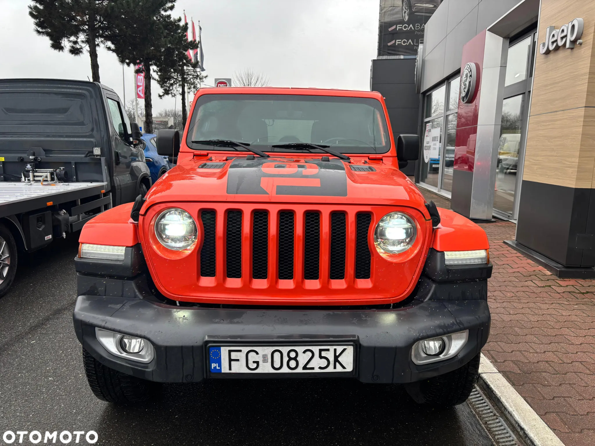 Jeep Wrangler - 32