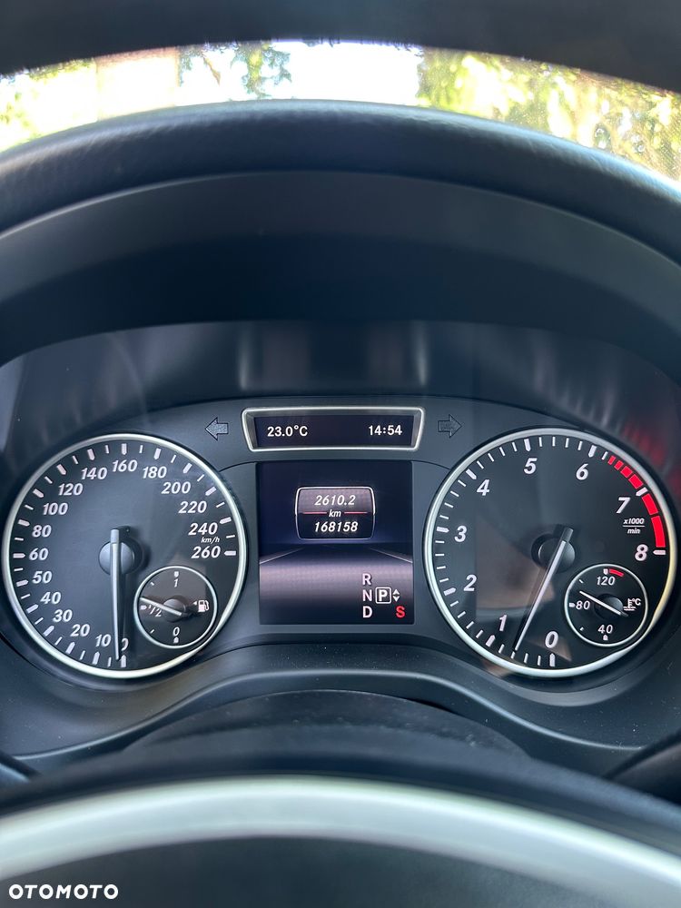 Mercedes-Benz Klasa A 180 7G-DCT SCORE - 18