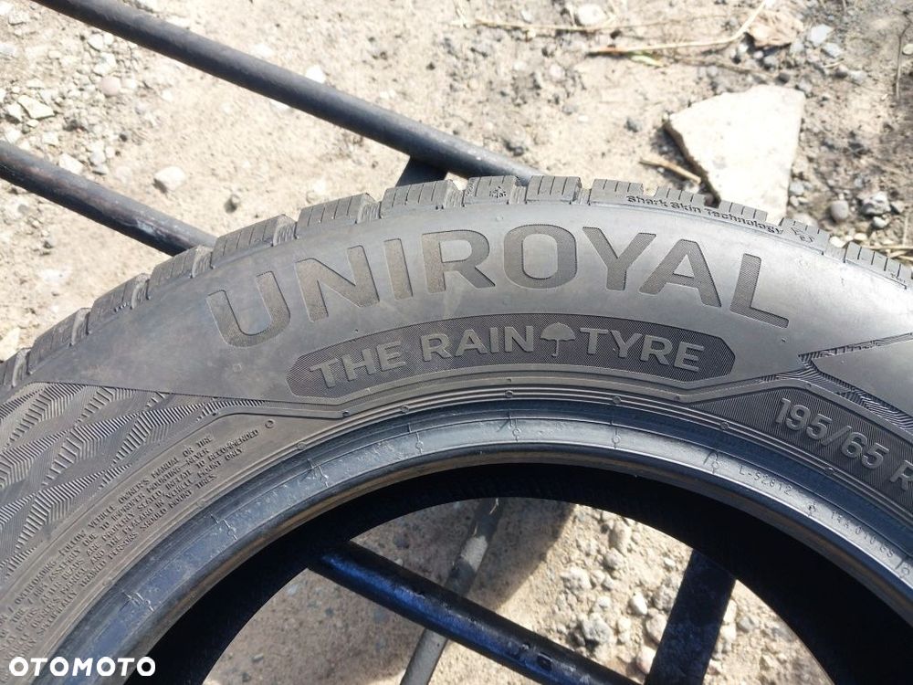 Opony zimowe 195.65.15 Uniroyal 7-8mm 2021 rok Komplet - 5