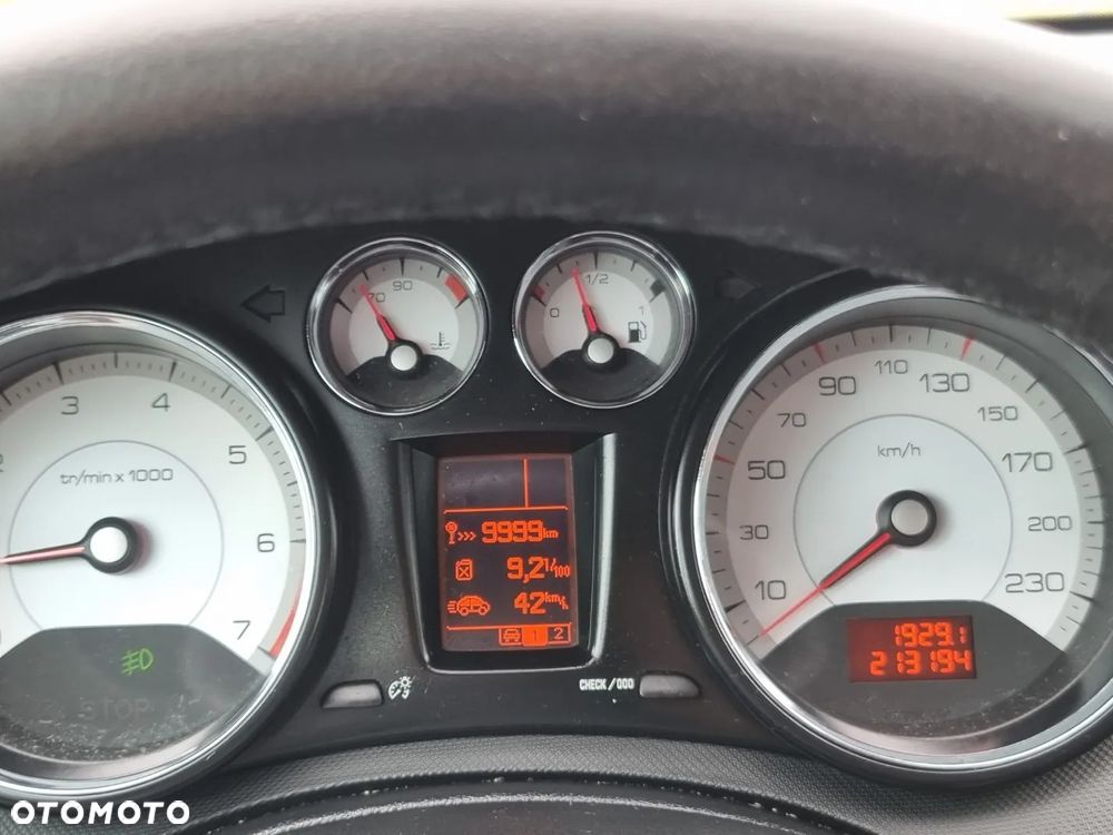 Peugeot 308 1.6 Premium Plus - 30