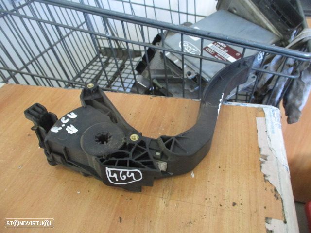 Pedal 180029347R RENAULT CLIO 4 2014 - 4