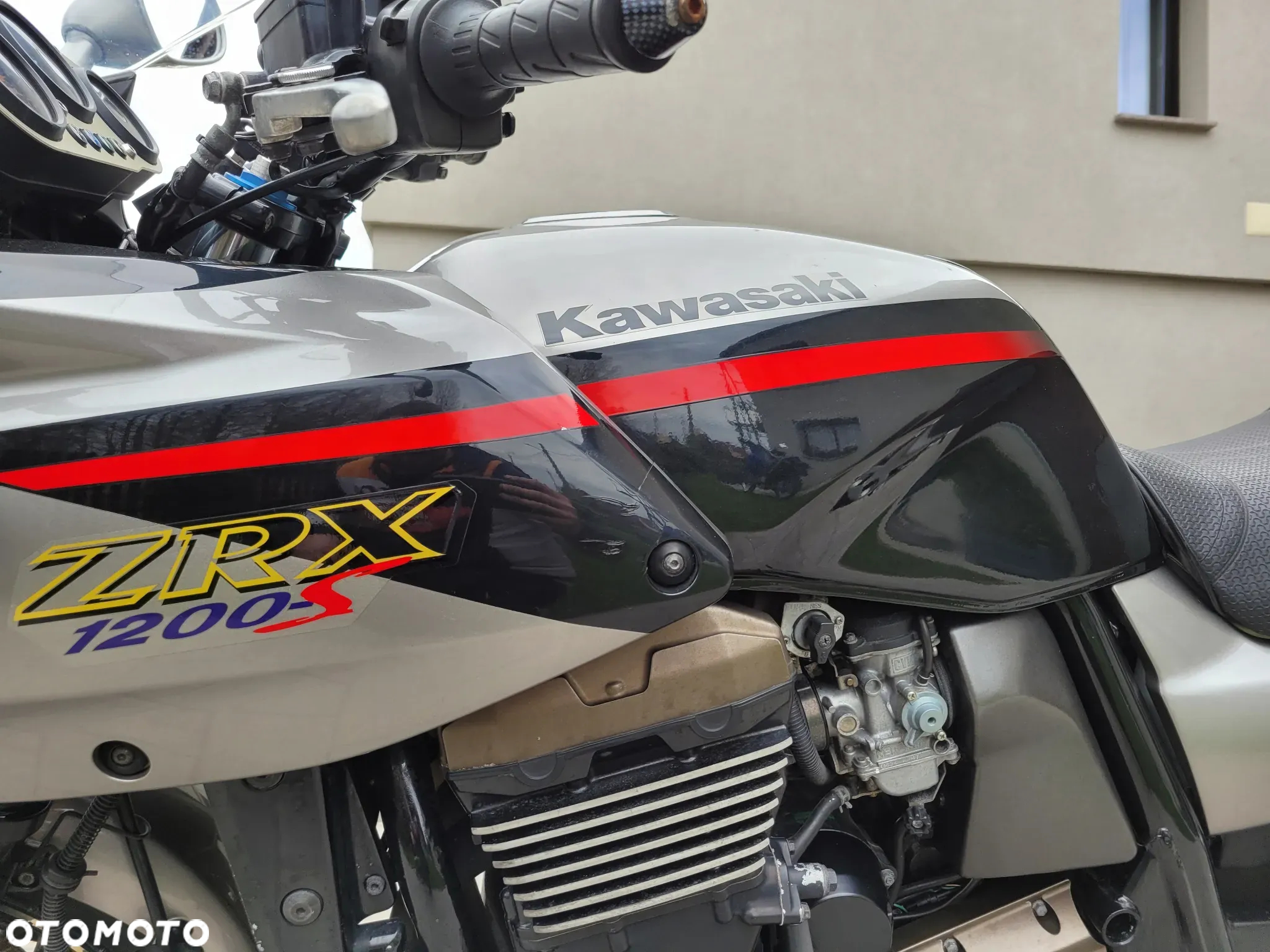 Kawasaki ZRX - 11
