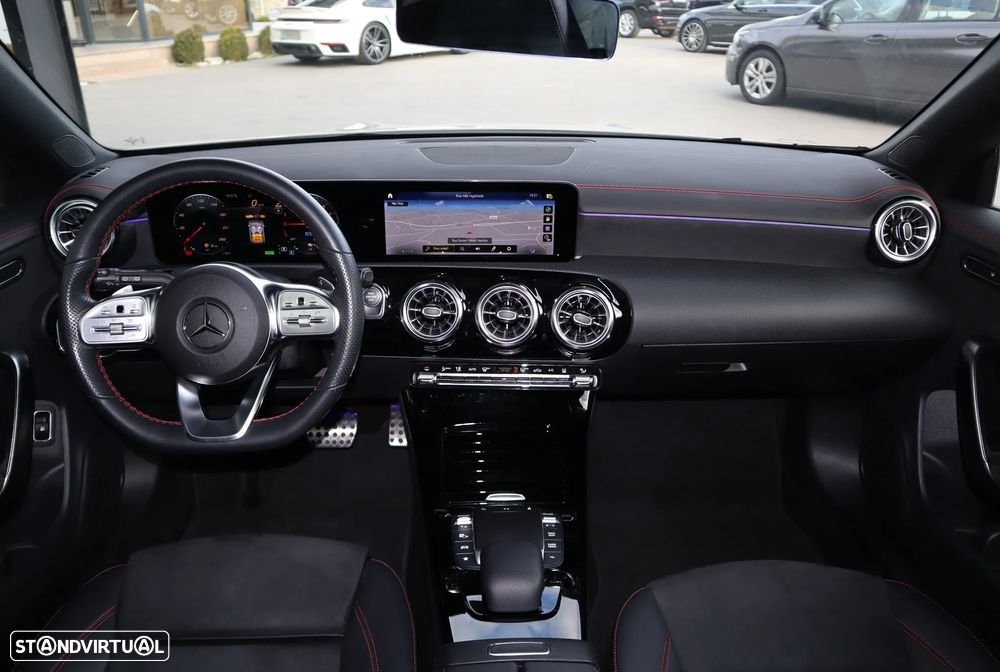 Mercedes-Benz CLA 250 e Shooting Brake AMG Line - 10