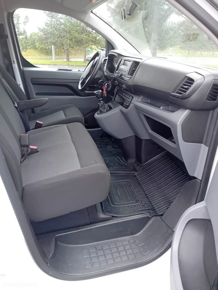 Toyota ProAce Kombi 2.0 D-4D Medium 2,8t - 7
