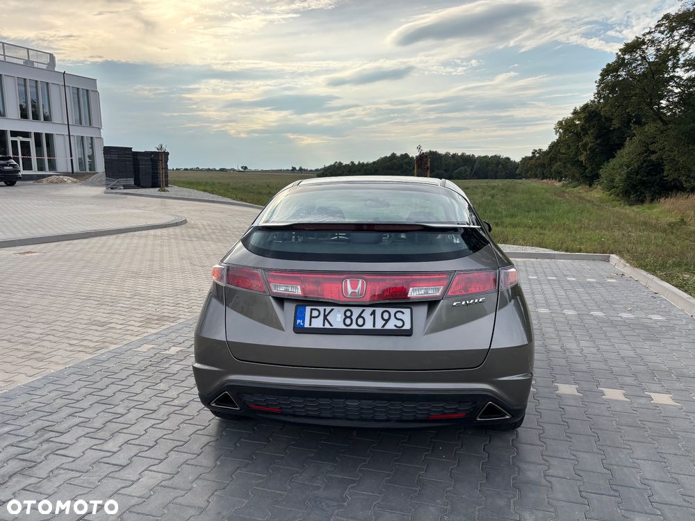 Honda Civic 1.8 Comfort - 5