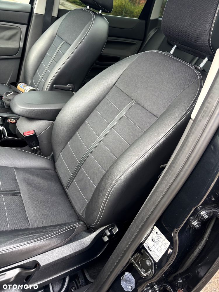 Ford Kuga - 13
