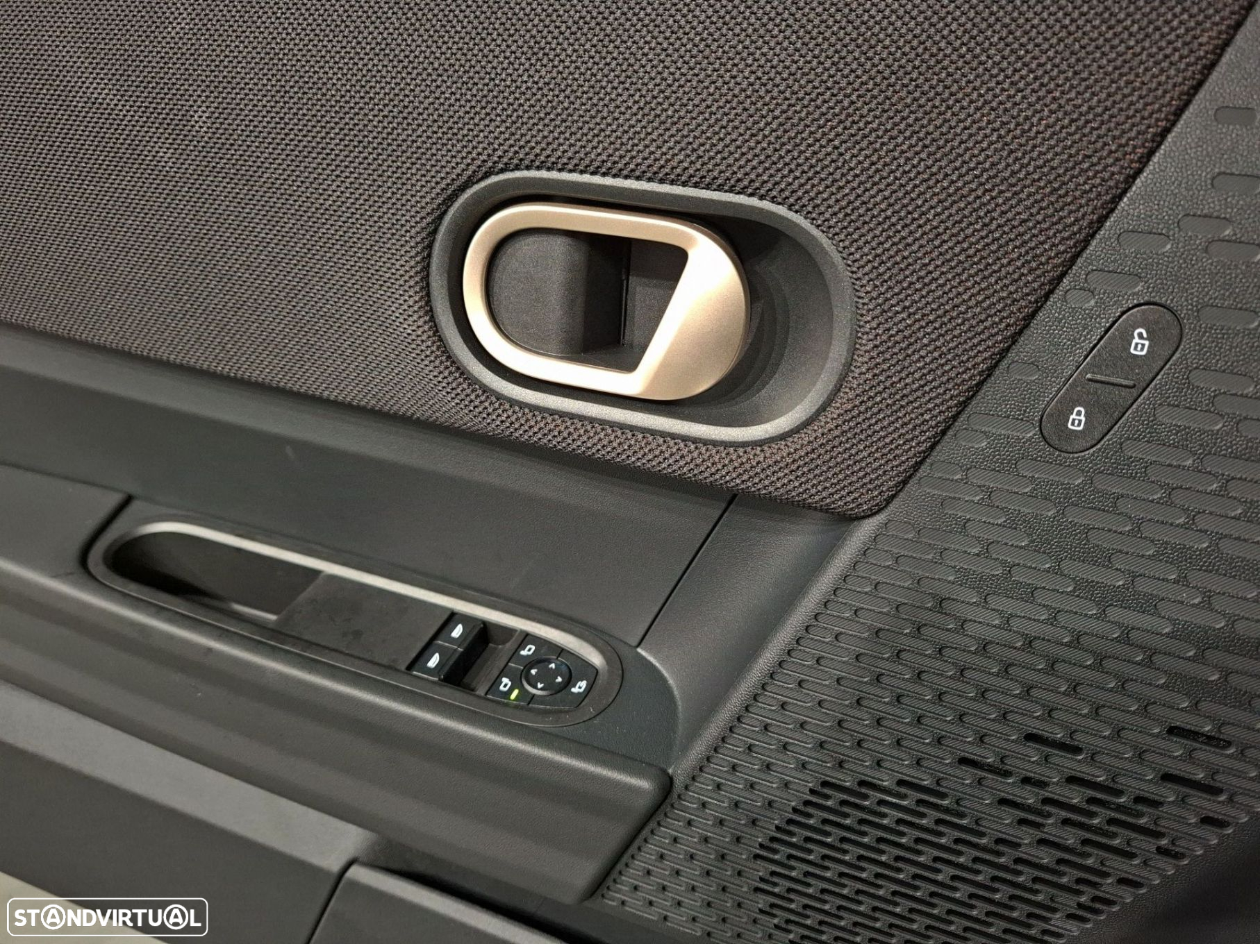 MINI 3 Portas - 18