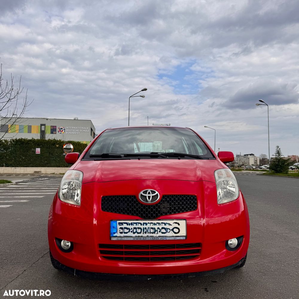 Toyota Yaris 1.3 Sol - 2
