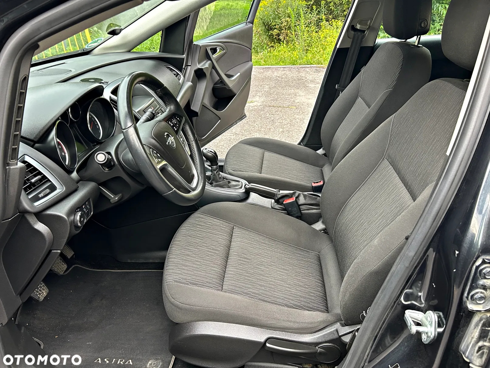 Opel Astra IV 1.4 T Active - 12