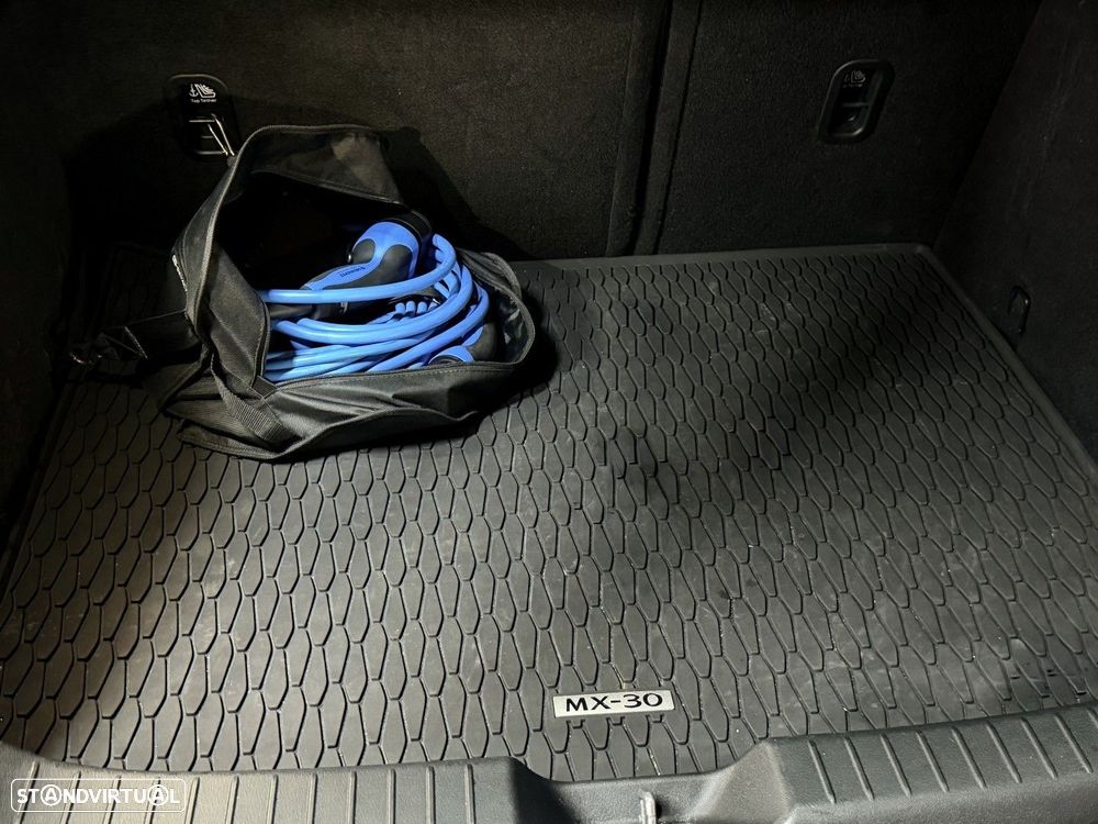 Mazda MX-30 e-SKYACTIV Ex.+Plus Pack +Mod.+Prem.+TAE - 33