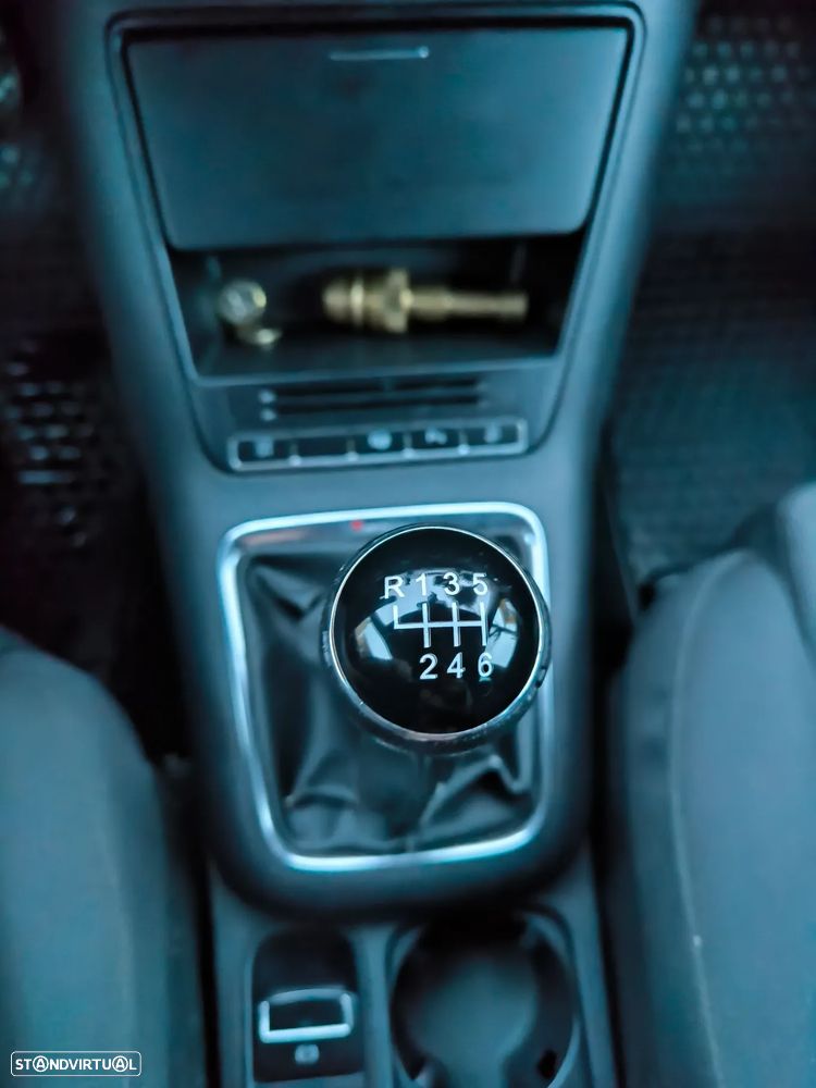 VW Tiguan 1.4 TSI Sport 4Motion - 23