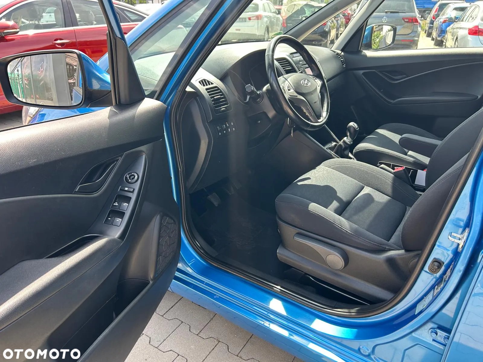 Hyundai ix20 1.4 Premium - 14