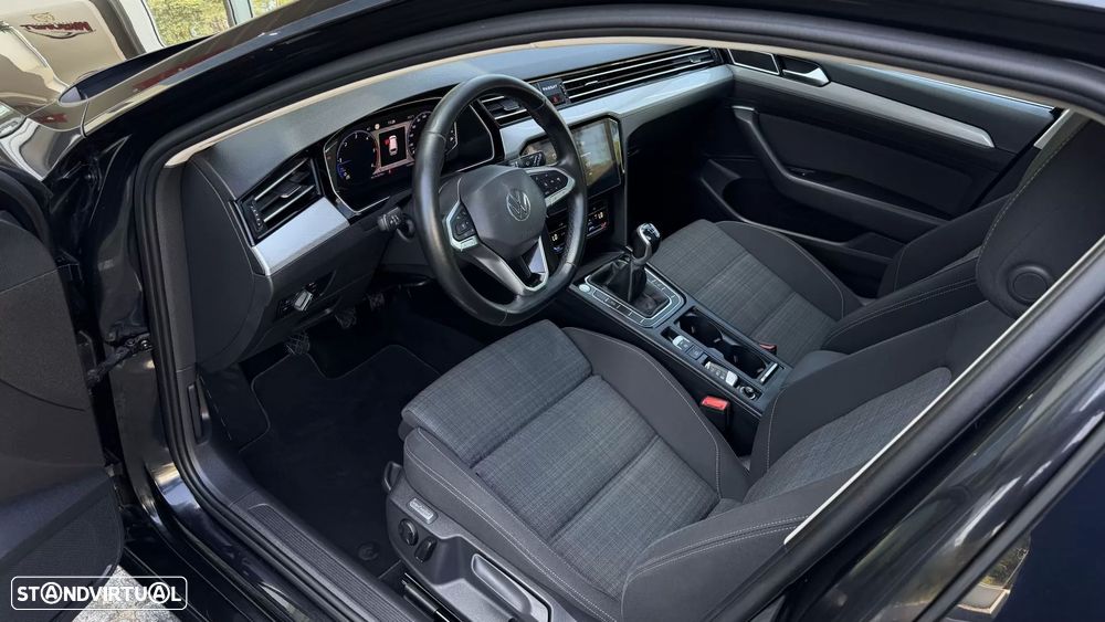 Volkswagen Passat Variant 2.0 TDI Business — fotografia 35