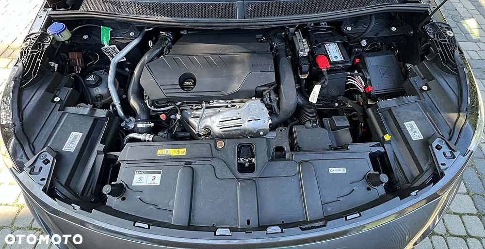 Peugeot 5008 1.6 PureTech Allure S&S EAT8 - 15