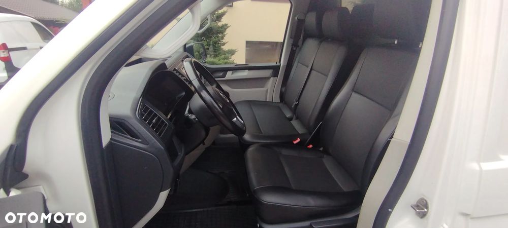 Volkswagen Transporter T6 - 11