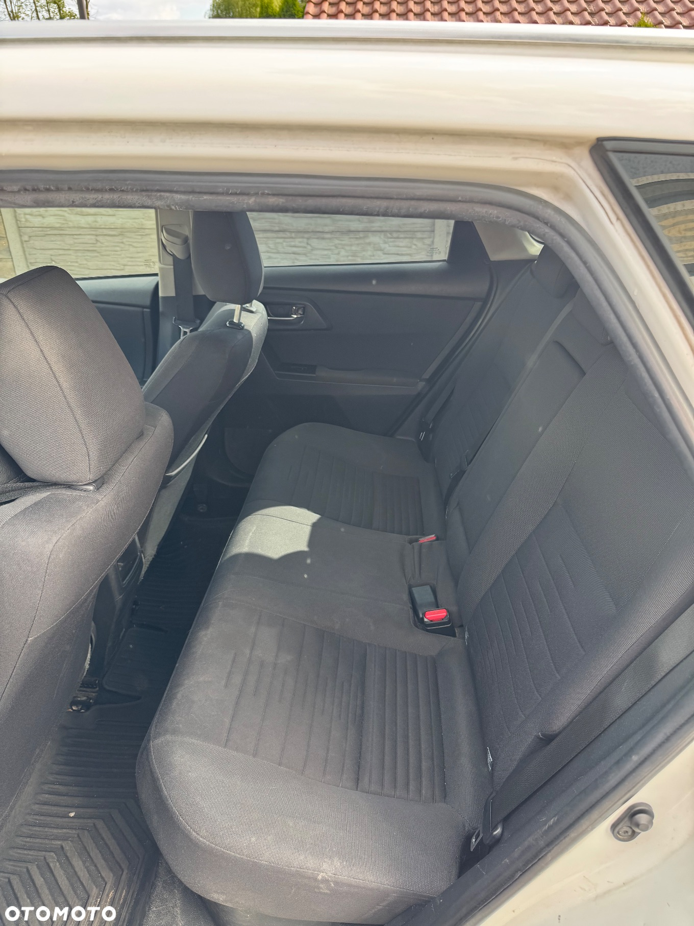 Toyota Auris Hybrid 135 Prestige - 8