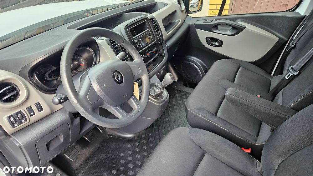 Renault TRAFIC - 10