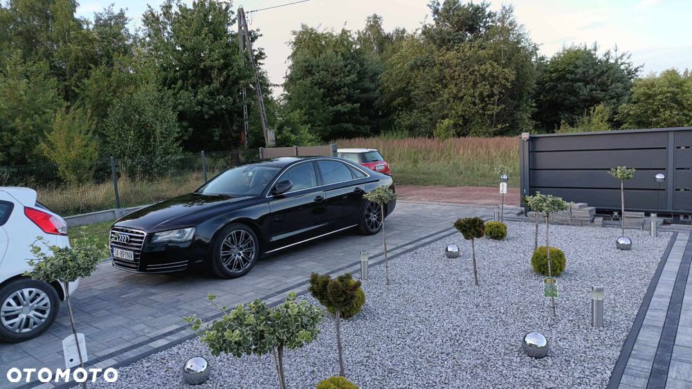 Audi A8 4.2 FSI Quattro - 1