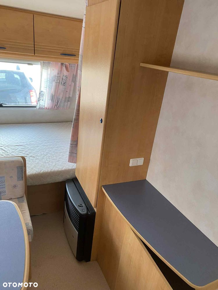 Caravelair ANTARES 400 _ WC, TRUMATIC, 2 Łożka, Stolik, Lodówka, Zlew, Kuchenka - 13