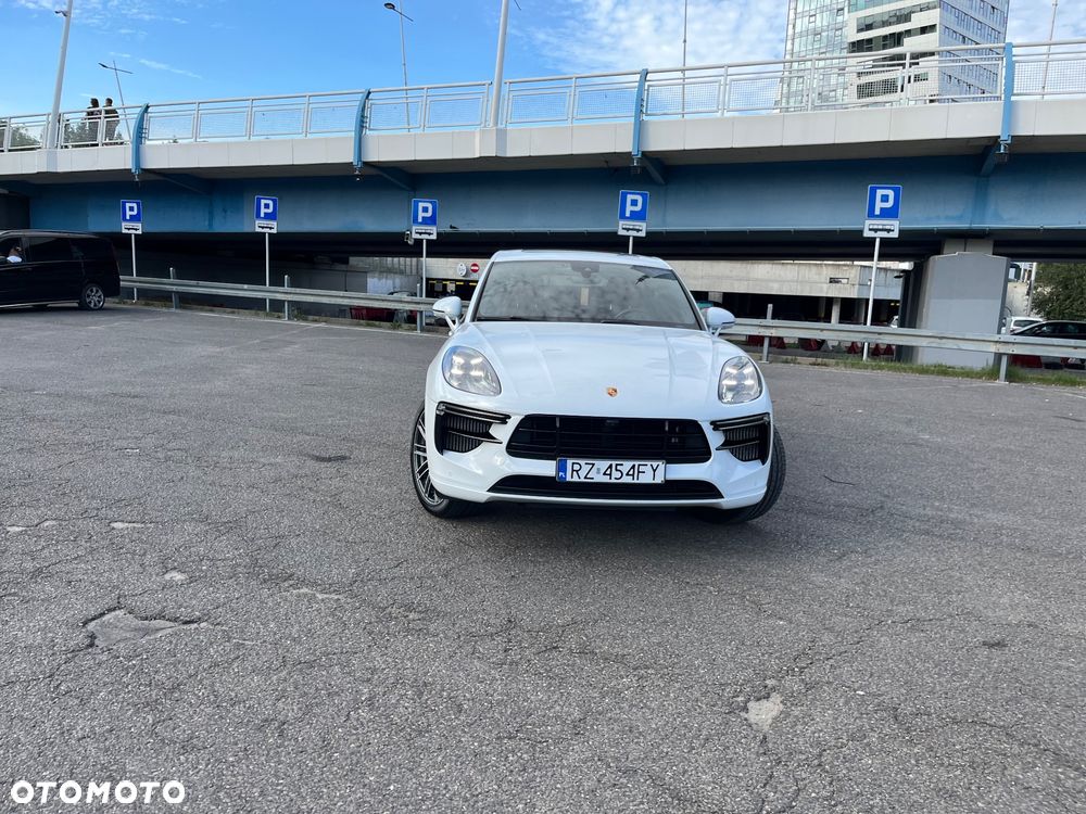 Porsche Macan Turbo - 3