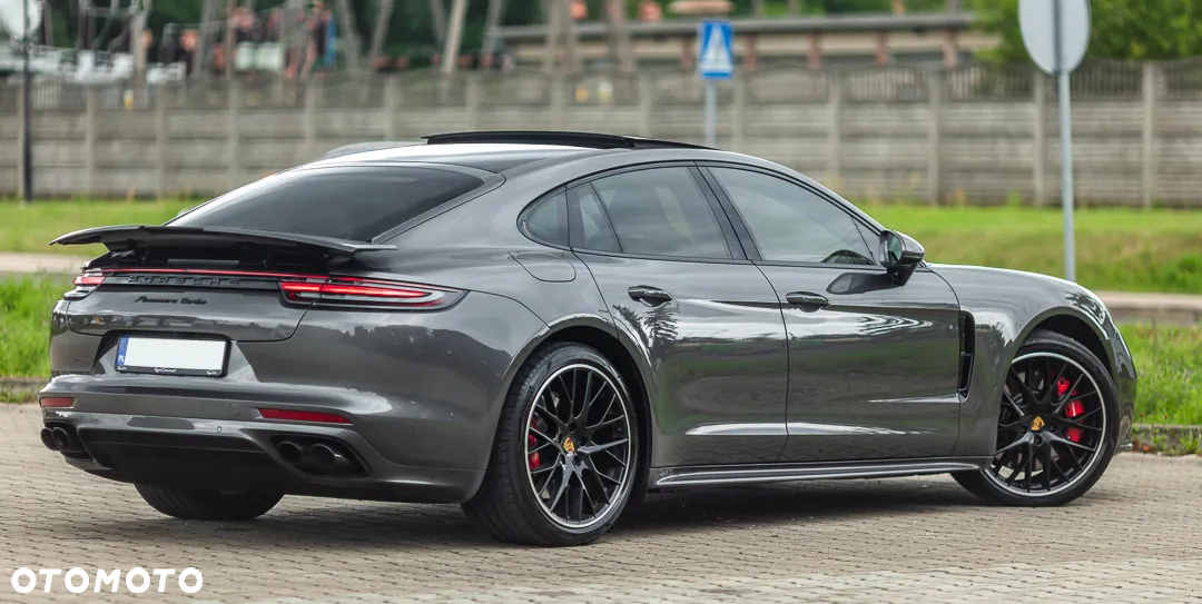 Porsche Panamera Turbo - 14