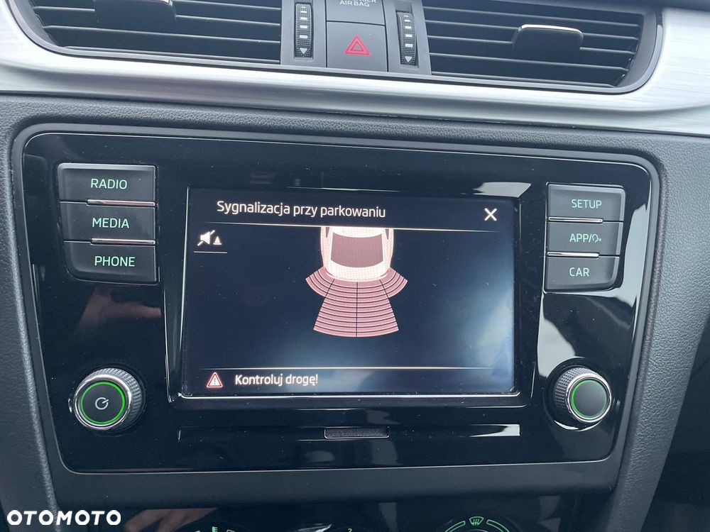 Skoda RAPID 1.0 TSI Ambition DSG - 11