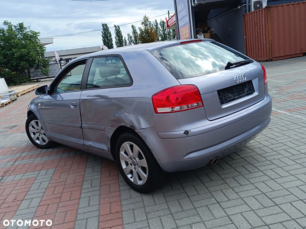 Audi A3 3-drzwiowe 1.6 Ambiente - 7