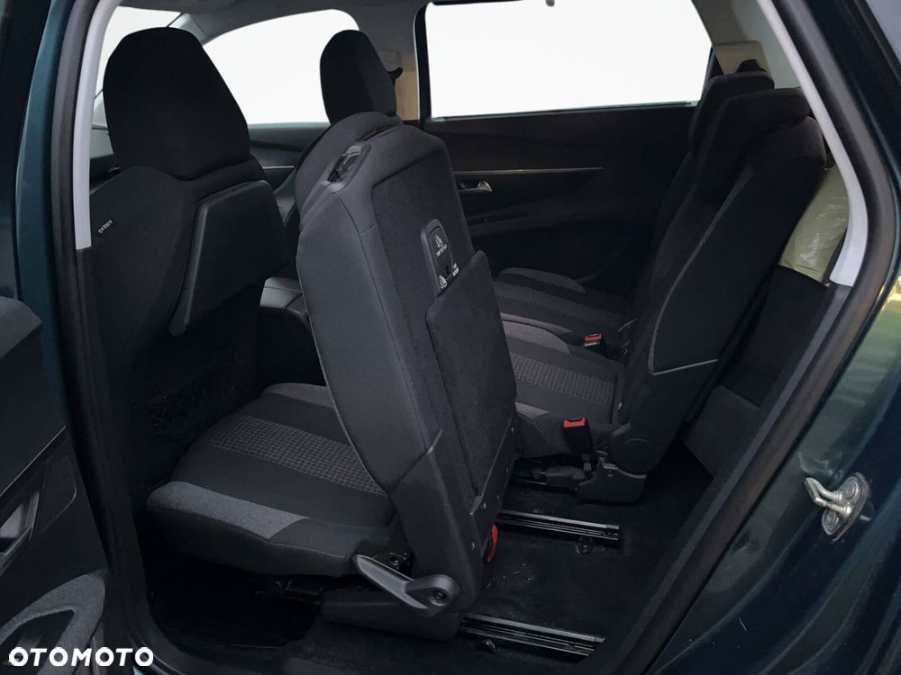 Peugeot 5008 - 11