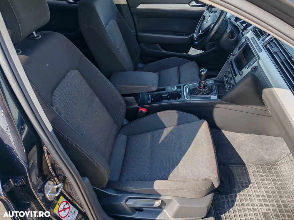 Volkswagen Passat - 8