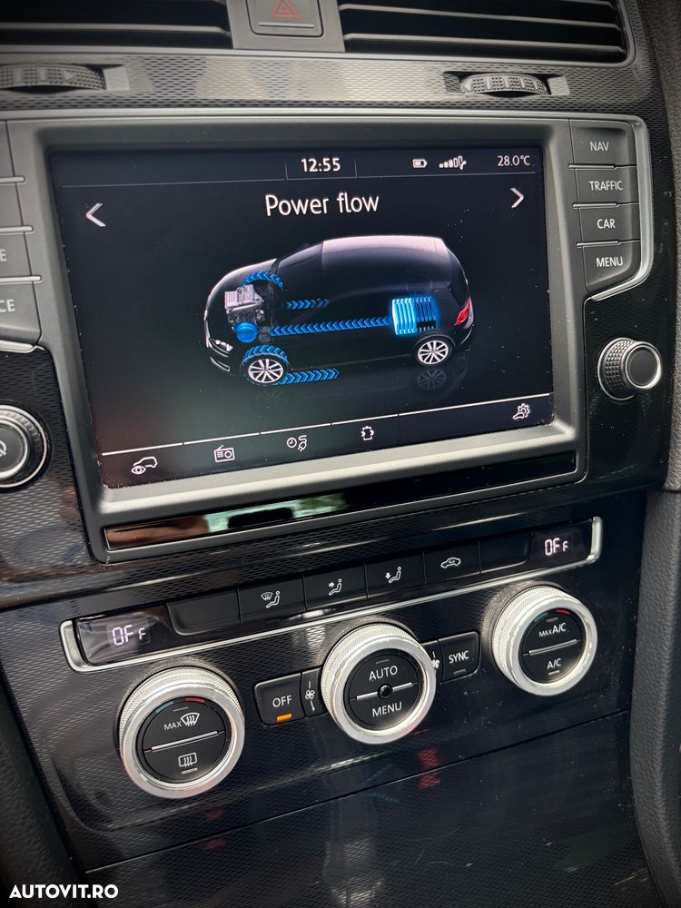 Volkswagen Golf - 14