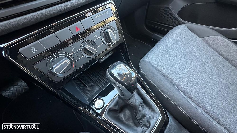 VW T-Cross 1.0 TSI Urban DSG - 11