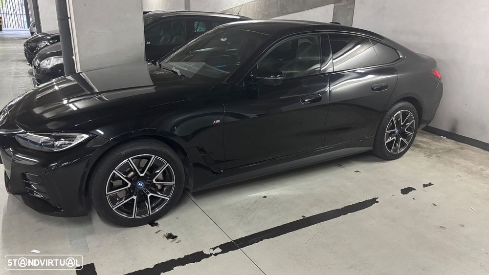 BMW i4 - 11