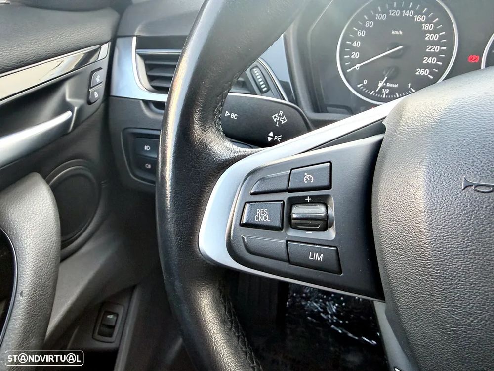 BMW X1 16 d sDrive Line Sport - 16