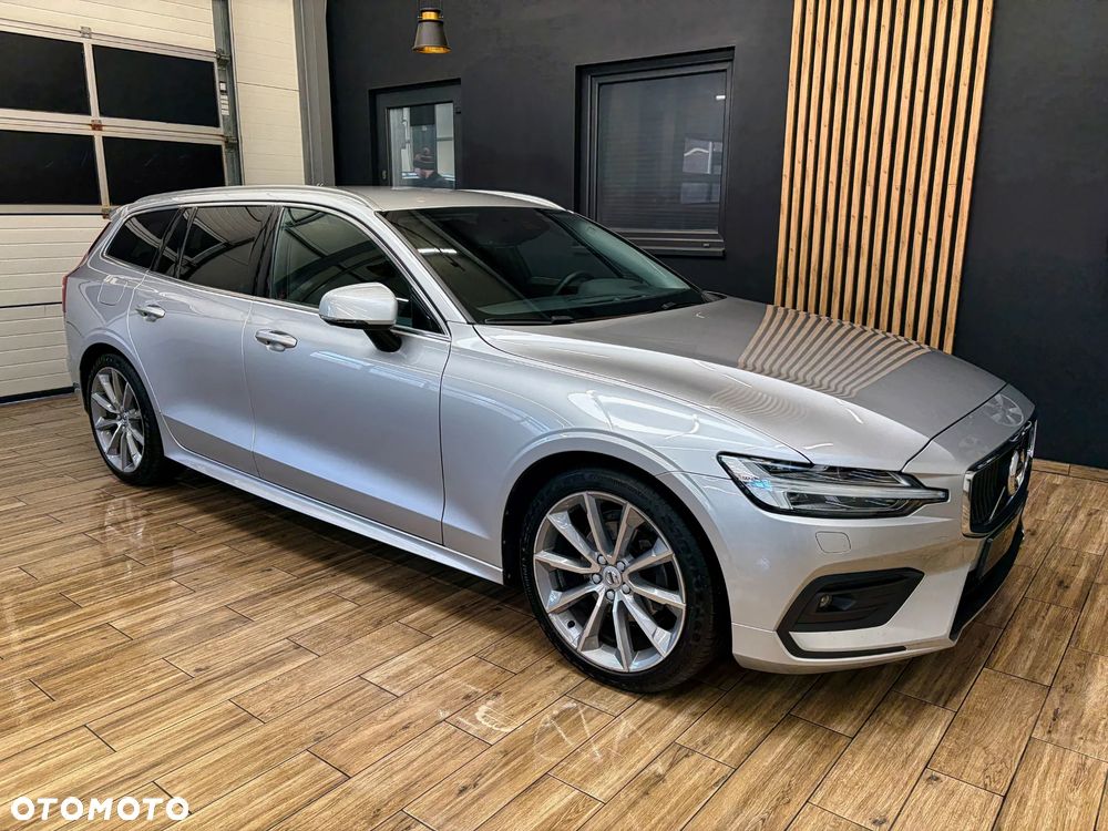Volvo V60 2021 photo 5