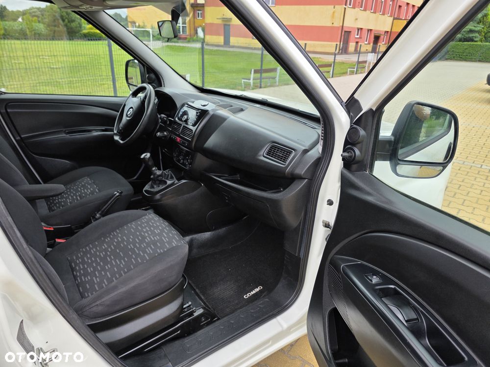 Opel Combo - 14