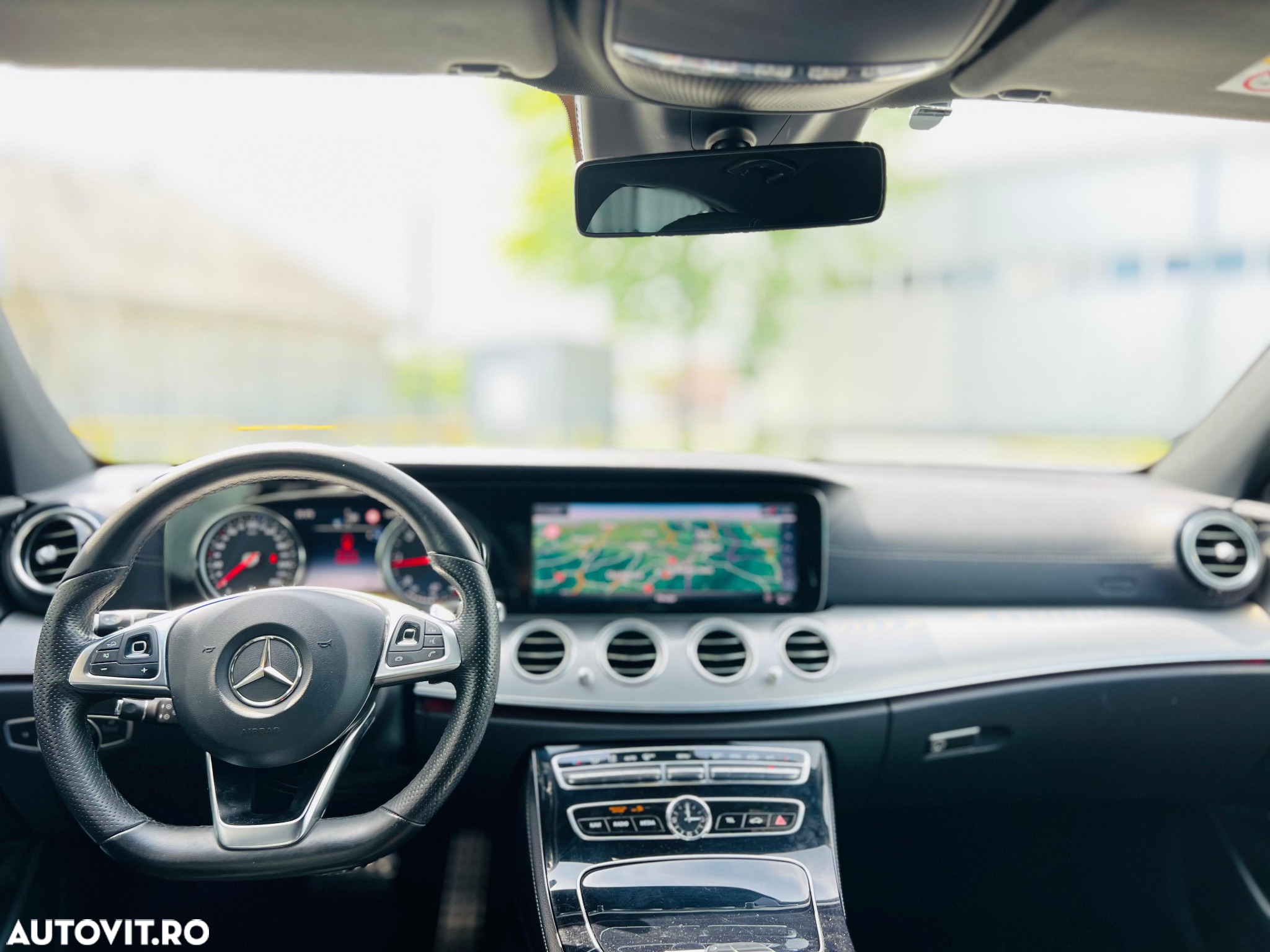 Mercedes-Benz E 220 d 4Matic 9G-TRONIC AMG Line - 5