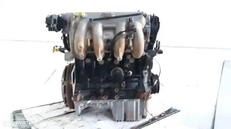 MOTOR COMPLETO KIA CARENS II LIMUSINA 2002 -TB - 3