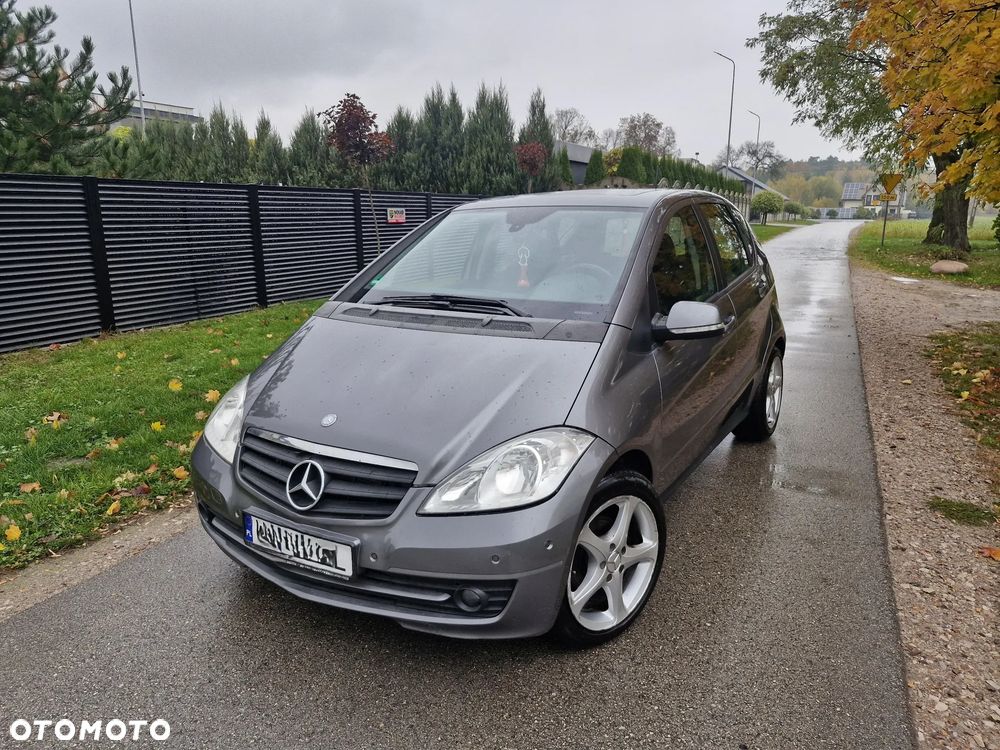 Mercedes-Benz A-Class 2011 photo 3