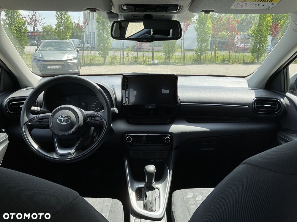 Toyota Yaris - 11